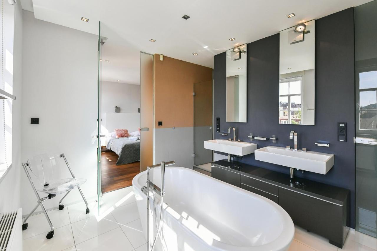 Luxury Central Penthouse With Sauna, Terrace, 250M2, 5Bdrm, 3Bthrm Prága Kültér fotó